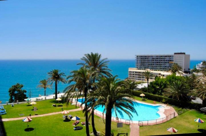 Torre De La Roca Industrial69 Daire Torremolinos Dış mekan fotoğraf